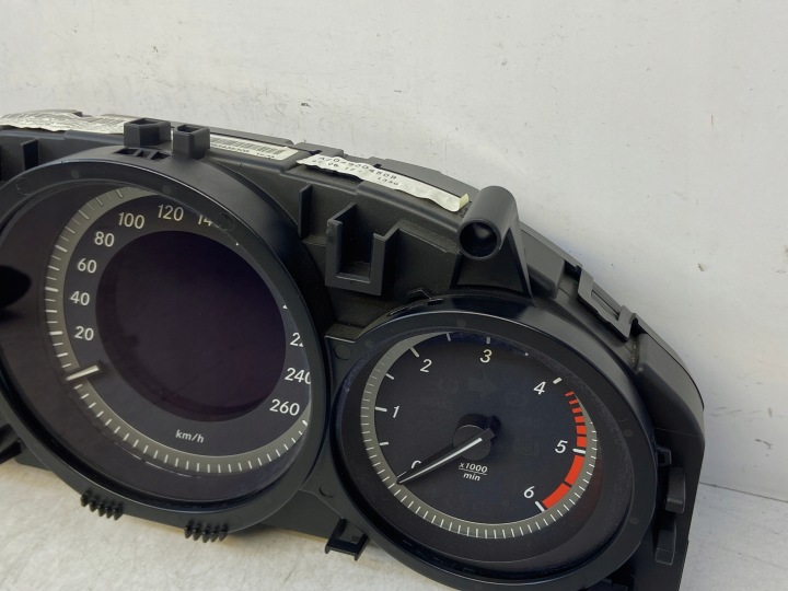 TABLEAU DE BORD COMPTEUR MERCEDES C-KLASA W204 A2049004509