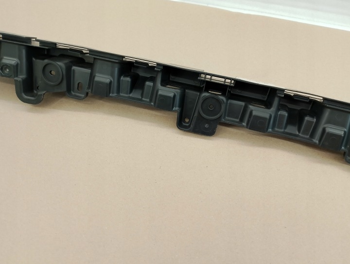 SEAT LEON IV HAYON GLISSIÈRE FIXATION GUIDE ARRIÈRE PARE-CHOCS ARRIÈRE POUTRE