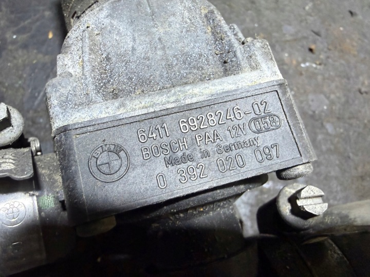 SUPPLÉMENTAIRE POMPE EAU 6928246 BMW 3 E90 E91 E92 E93 E81 E87 2.0D N47