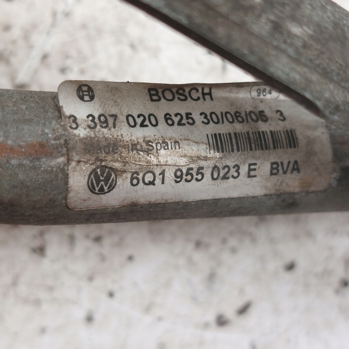 VOLKSWAGEN POLO 4 IV 9N2 MÉCANISME MOTEUR ESSUIE-GLACES AVANT 3397020625
