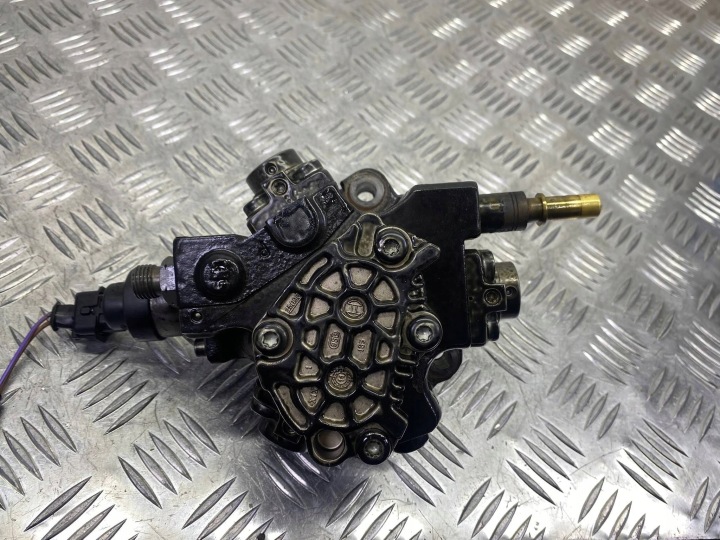 POMPE INJECTION LAND ROVER EVOQUE I 2.2 HDI 9683268980 0445010139