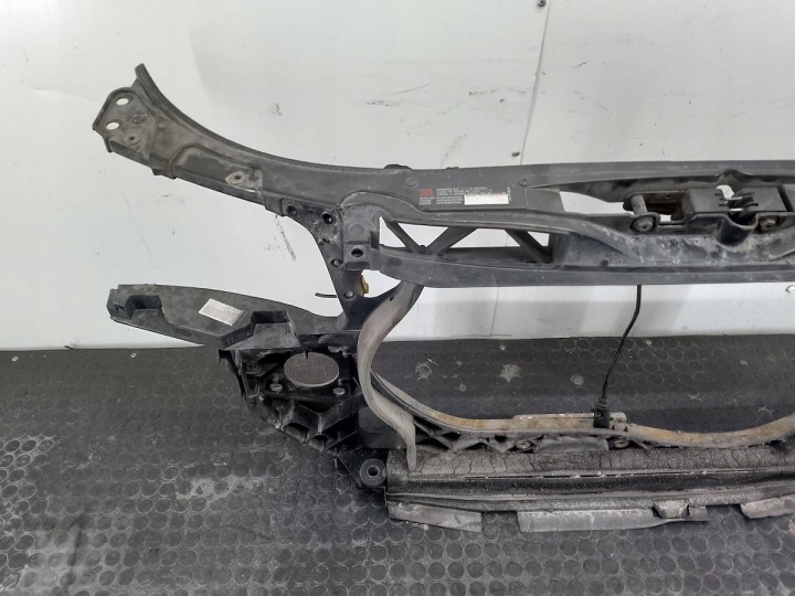 COURROIE AVANT RENFORCEMENT AVANT AUDI A4 B6 8E0805594B 1.6 8V