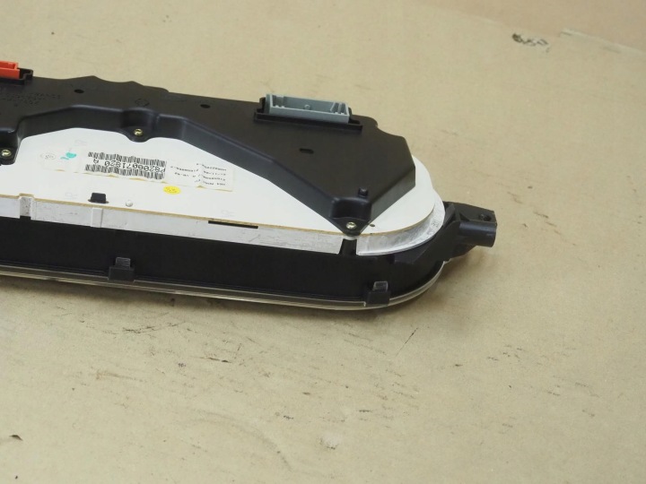 COMPTEUR COMPTEUR SCENIC 1 LIFT P8200071820A 1,6 16V