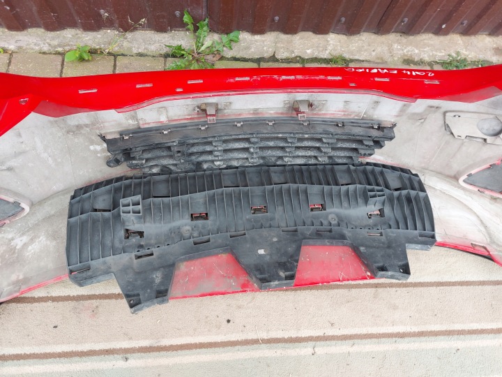 PARE-CHOCS AVANT OPEL ZAFIRA B LIFT ROUGE 13R