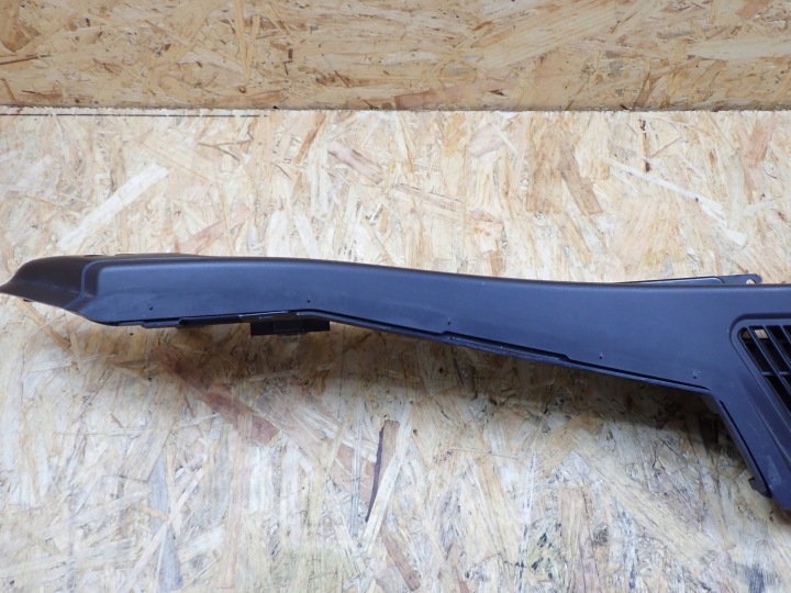FIXATION RIDEAUX COUVERCLES DE COFFRE DROITE BMW X5 E70 EUROPE 7145950