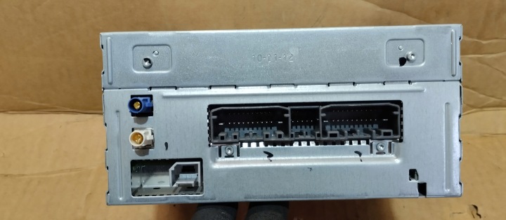 RADIO NAVIGATION MONITEUR JEEP WRANGLER JK EUROPE P05091654AC