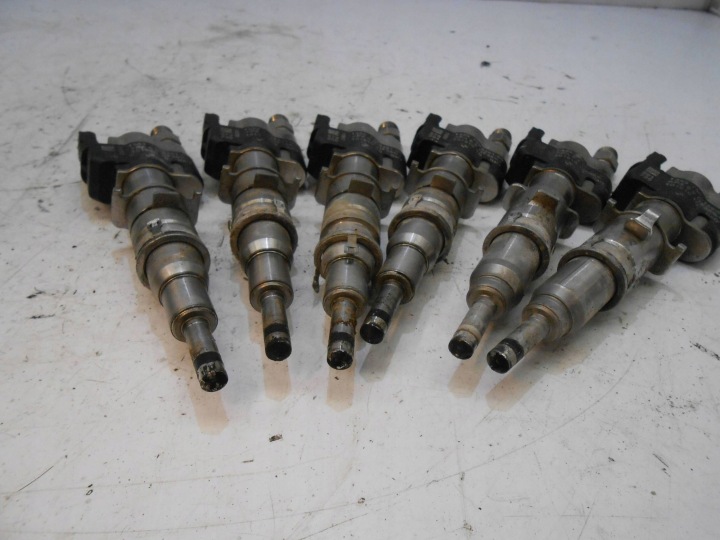 BMW F01 F02 F10 INJECTEUR INJECTEUR 7585261