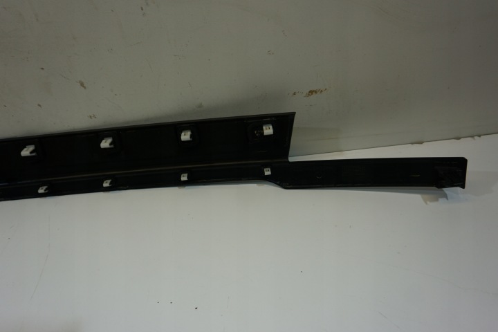 LAND ROVER EVOQUE II MOULURE COUVERCLES DE COFFRE COUVERCLES DE COFFRE K8D2-402A30-A