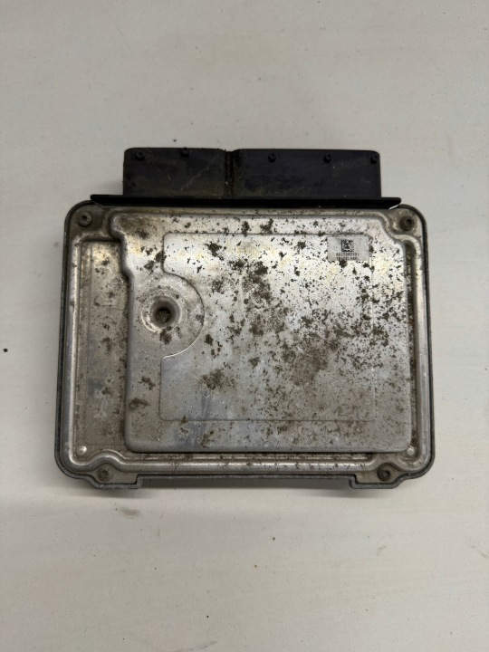 CONTRÔLEUR MOTEUR VW SEAT SKODA 2.0 TDI CFF 03L906018ET GARANTIE SLASK