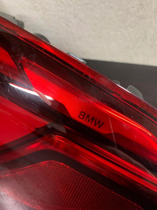 BMW G05 X5 3.0D 2019R PHARE DROITE ARRIÈRE 2SK2418-ECE H4944807001