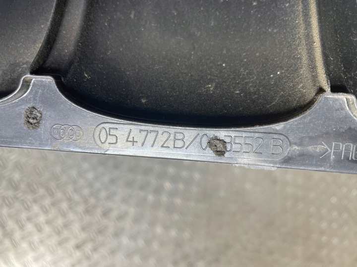 MERCEDES E W211 02-06 PROTECTION SUPÉRIEURE MOTEUR 2.7 A6470100167