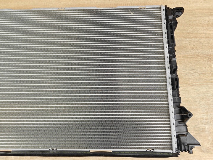 ORIGINALE RADIATEUR EAU AUDI A7 C7 2.0 TFSI 252 KM 8K0121251AG 8KM