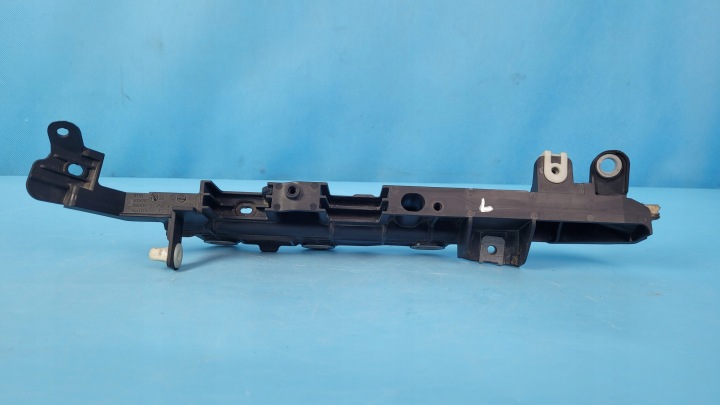 BMW 5' G31 518D TOURING 18R SUPPORT CHÂSSIS ÉTANCHÉITÉ PLASTIQUE 9334787