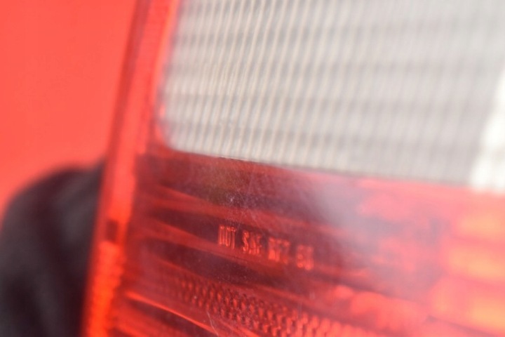 PHARE DROITE ARRIÈRE ARRIÈRE 8364924 BMW E46 BERLINE 97-03