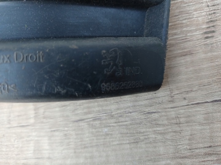 PEUGEOT 5008 09-13 ANNÉE GLISSIÈRE PARE-CHOCS DROIT ARRIÈRE