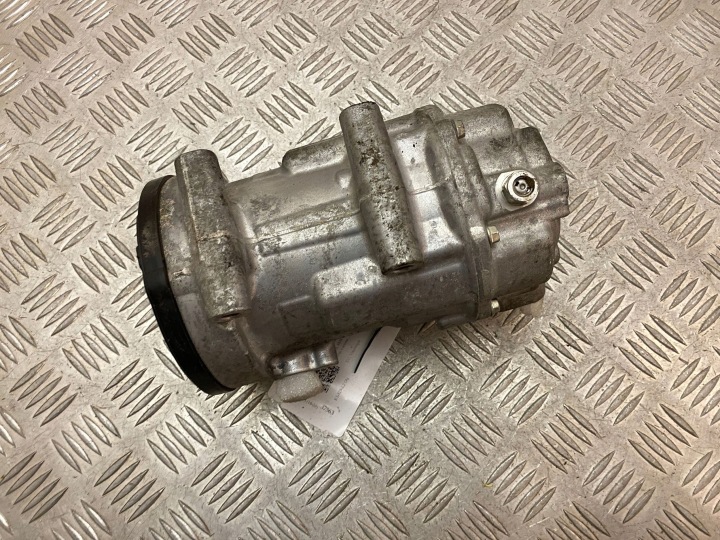 TOYOTA RAV 4 (XA50) 2021 COMPRESSEUR DE CLIMATISATION 0424001101