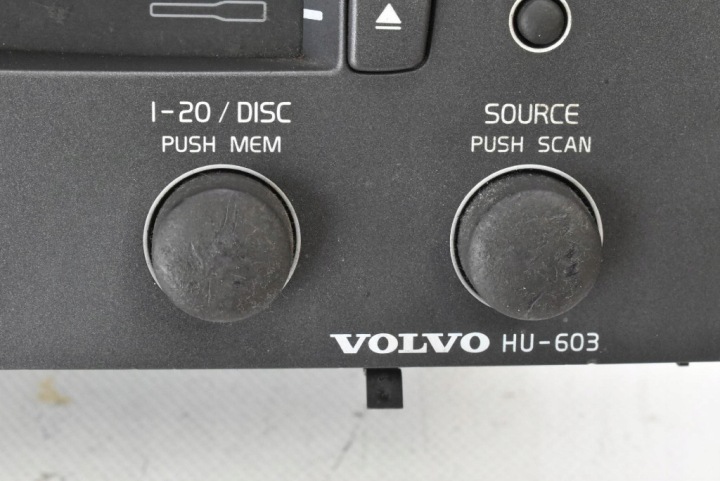 RADIO AUTORADIO 8633166-1 CD CASSETTES RDS VOLVO S70 V70 2 II 00-05
