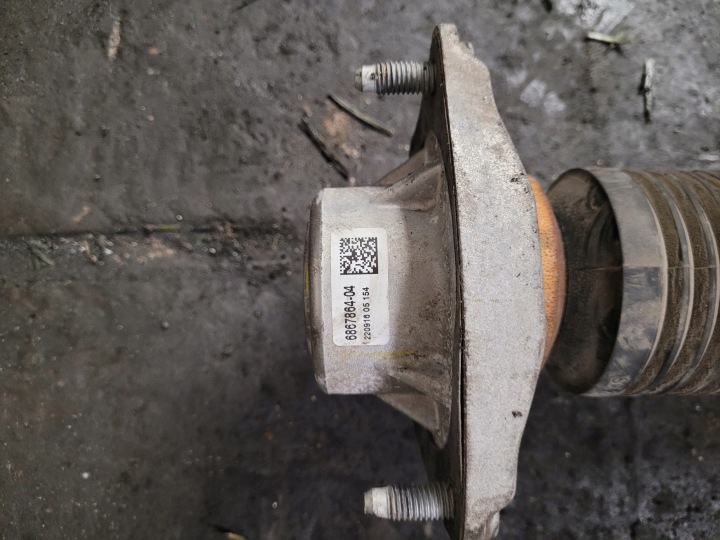 BMW F15 F16 AMORTISSEUR DROIT OU GAUCHE ARRIÈRE ARRIÈRE 6867865 6867866