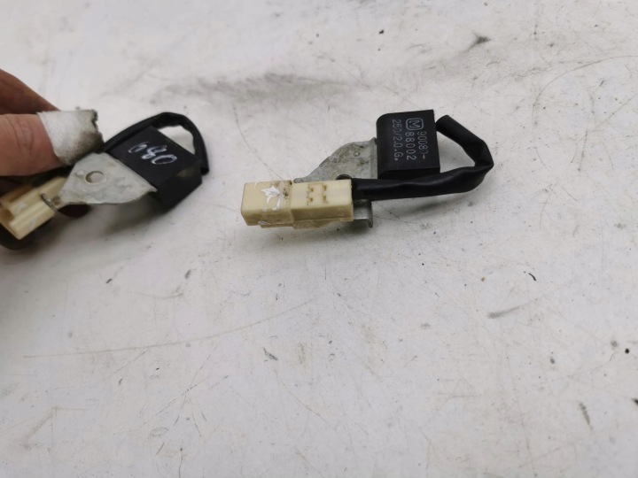 TOYOTA AVENSIS T250 MODULE ANTENNES 2005 9008088002