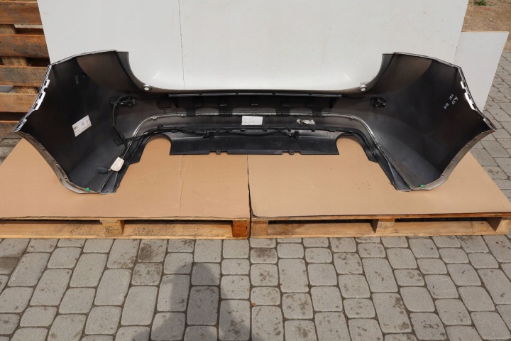 VOLVO V60 I LIFT 13-17 PARE-CHOCS ARRIÈRE