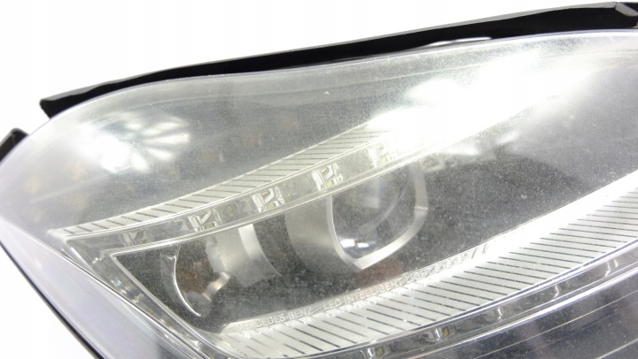 MERCEDES CLS 218 PHARE PROJECTEUR DROIT AVANT A2188206661