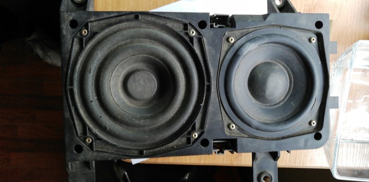 SUBUFER SUBWOOFER VOLVO V40 S40 