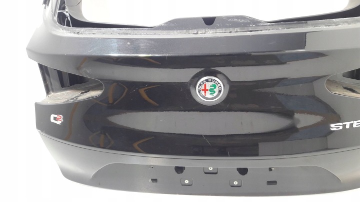 ALFA ROMEO STELVIO ARRIÈRE COUVERCLES DE COFFRE (H149)