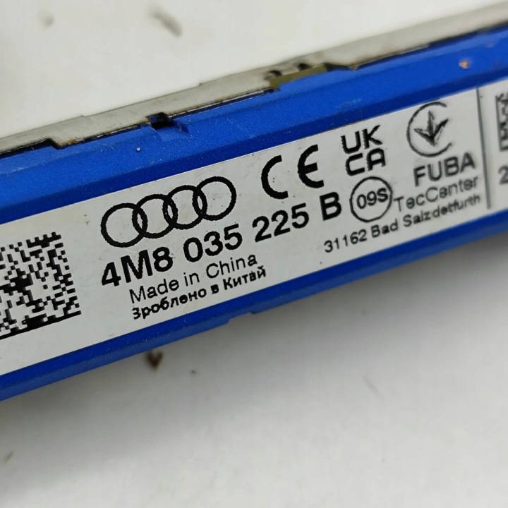 AMPLIFICATEUR D'ANTENNE AUDI Q8 SQ8 4M8 4M8035225B