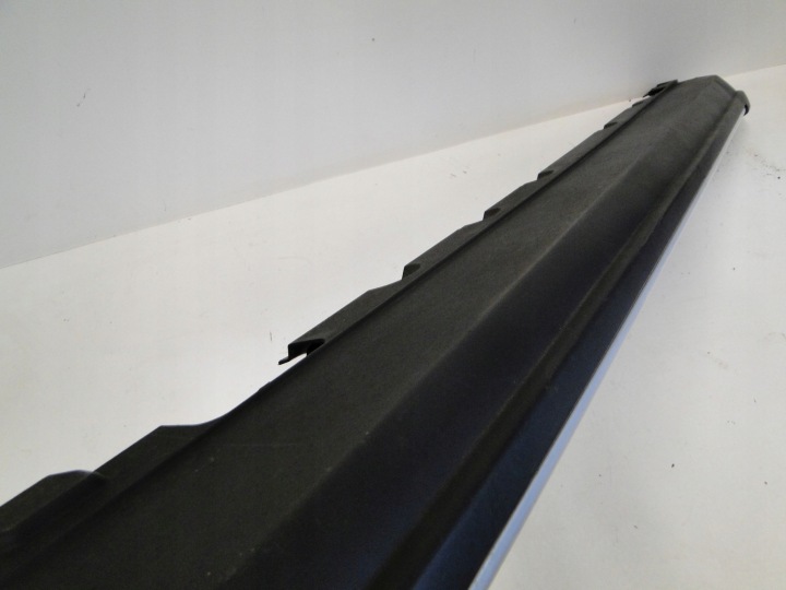 MERCEDES GLK 204 X204 MOULURE SEUIL SEUIL DEGRÉ DROIT A2045200131