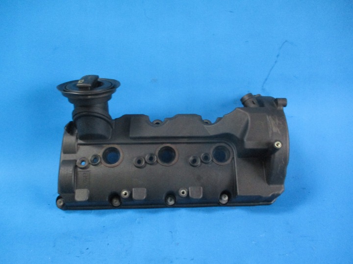 COUVERCLE DE SOUPAPES AUDI A6 3,0 TDI 11- VAG 059103469BD