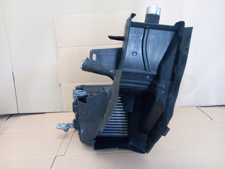 ÉCHANGEUR AIR-AIR TUNNEL CONDUITES DE DÉRIVATION PEUGEOT 508 II 1.6 T-GDI HYBRID 9813645080