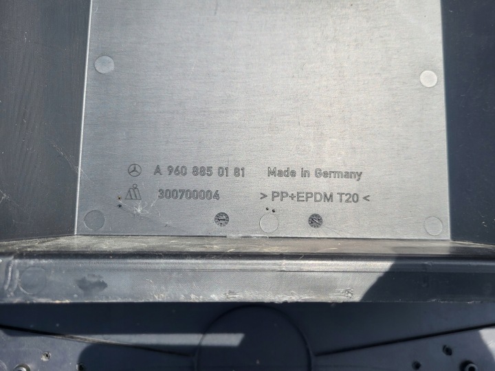 GRILLE CALANDRE PARE-CHOCS AVANT DEGRÉ MERCEDES ACTROS MP4 OE