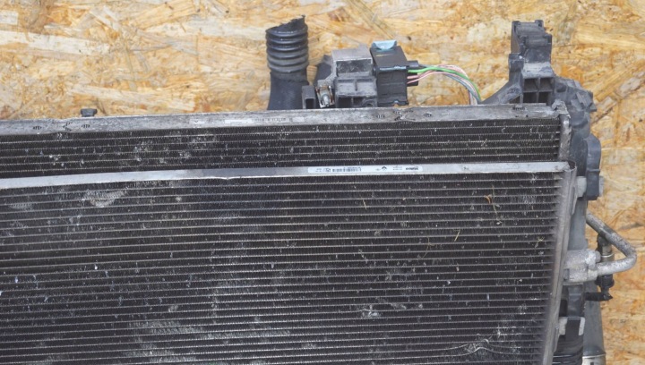 DACIA DUSTER RADIATEURS VENTILATEUR 1.5 DCI (D1045)