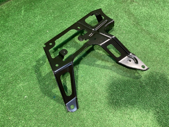 LAMBORGHINI URUS SUPPORT FIXATION 4M4201827E