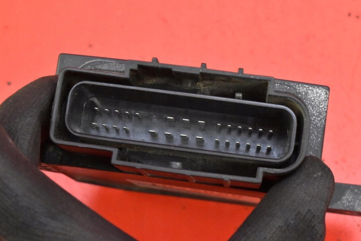 CONTRÔLEUR MODULE POMPES CARBURANTS 13519371 OPEL INSIGNIA B 2.0 CDTI 170 KM 17-20