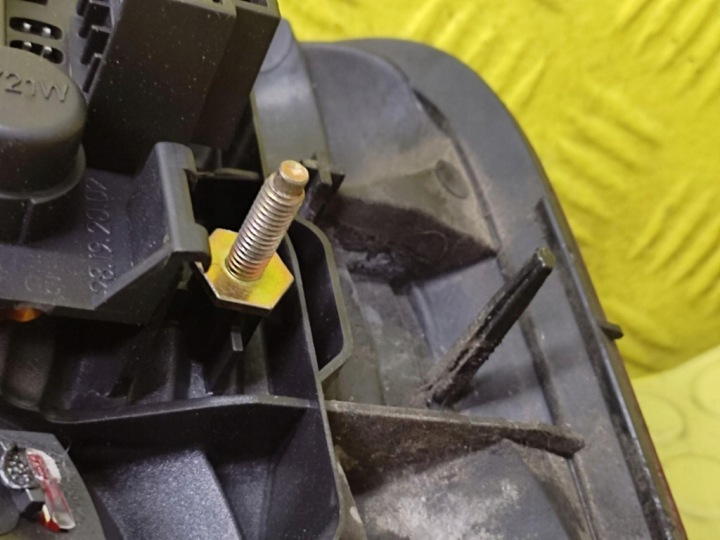 FIAT STILO PHARE GAUCHE ARRIÈRE