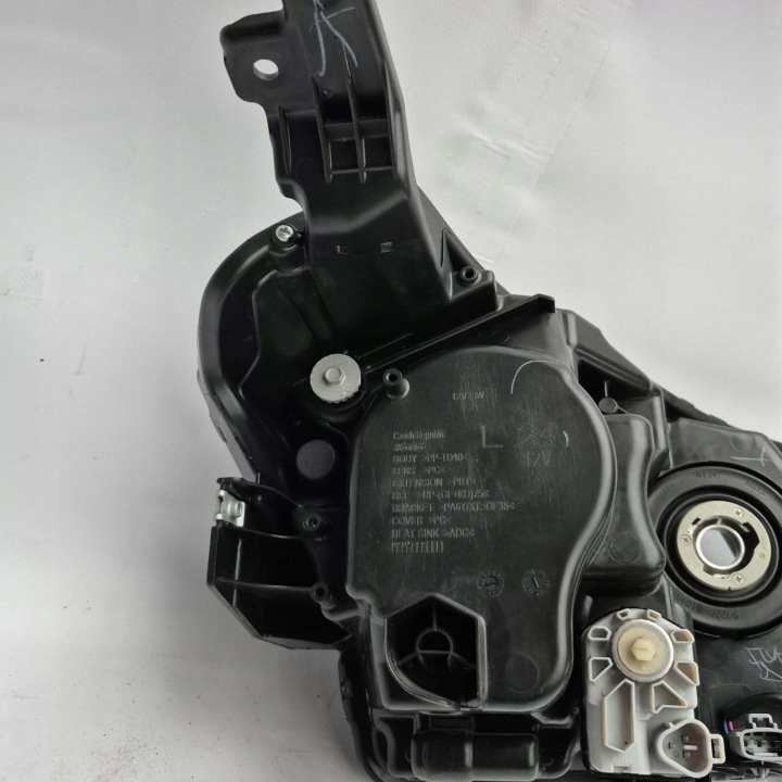 SUZUKI VITARA III 15- PHARE GAUCHE AVANT AVANT COMPLET LED BLEUE