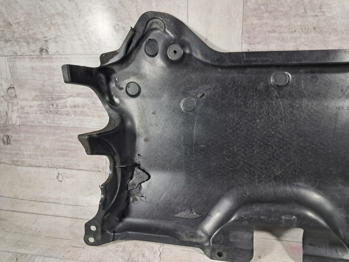MERCEDES W212 E-KLASA PROTECTION SOUS MOTEUR PLAQUE A2125241530