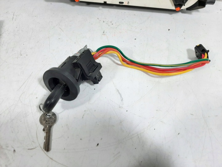 RENAULT SCENIC I RESTYLAGE 1.6 00R CONTRÔLEUR MOTEUR KIT S110138001 8200056873