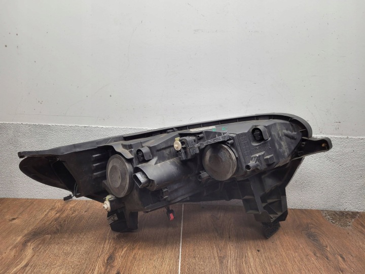 RENAULT KADJAR 260605720R PHARE GAUCHE AVANT AVANT