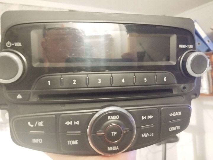 OPEL CORSA E 14- RADIO CD AUX 39068067 557799431 DWGM1004