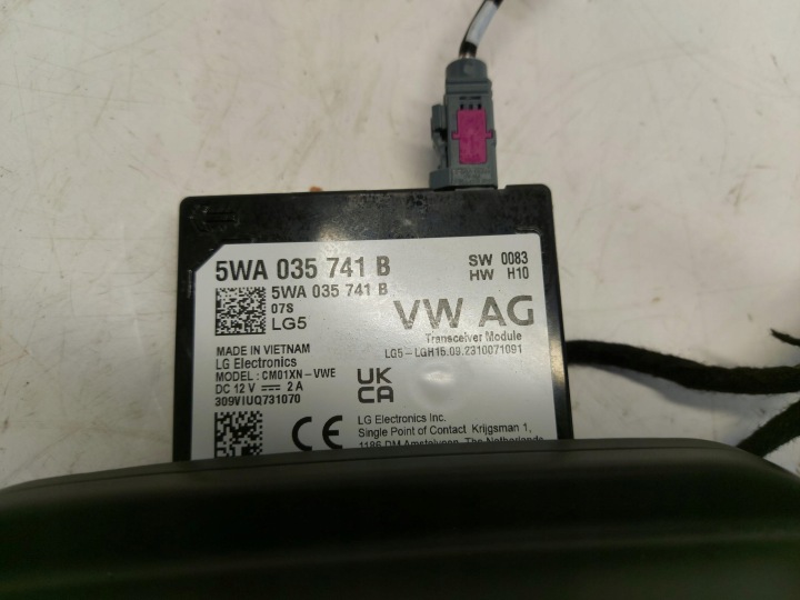 VW MULTIVAN 7T0 T7 2023R ANTENNE TOITS MODULE REQUIN COULEUR GRISE LT5V 5WA035741B
