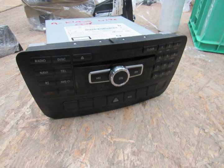 RADIO MERCEDES-BENZ A W176 A2469009512