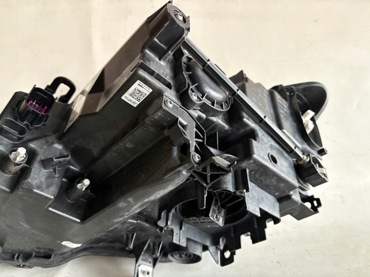 SEAT LEON IV 5F DROITE PHARE AVANT AVANT COMPLET LED 5FB941008J