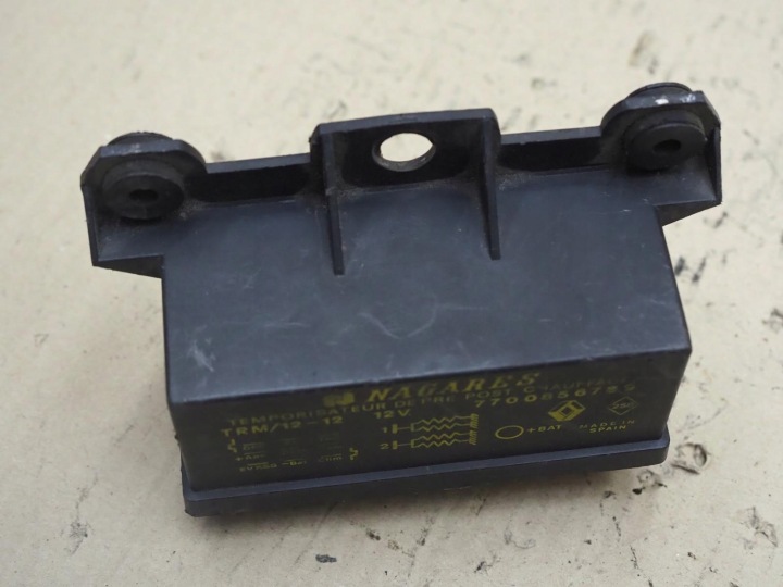 RENAULT 19 PEZEKAZNIK BOUGIES INCANDESCENCE OE 7700856789