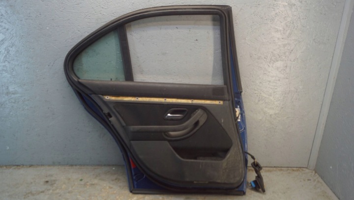 BMW E39 PORTES GAUCHE ARRIÈRE (D2184)