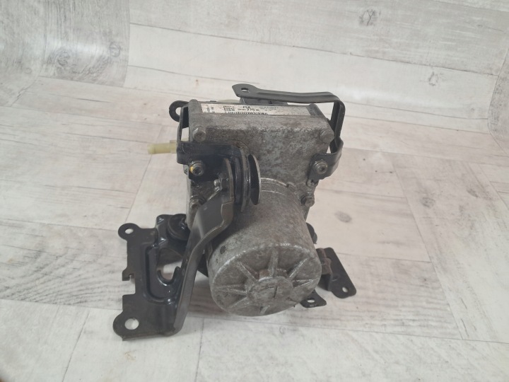 EXPERT JUMPY III PROACE VIVARO C POMPE AMPLIFICATEUR 2.0 HDI 9818127580