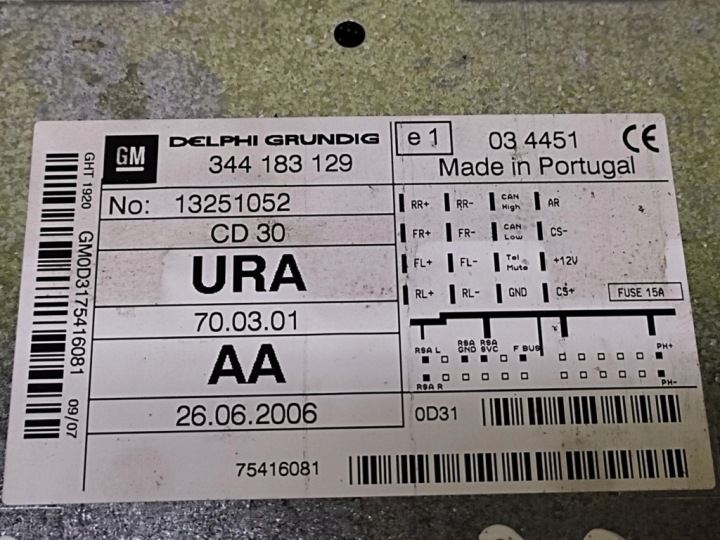 OPEL ZAFIRA B RADIO 13251052