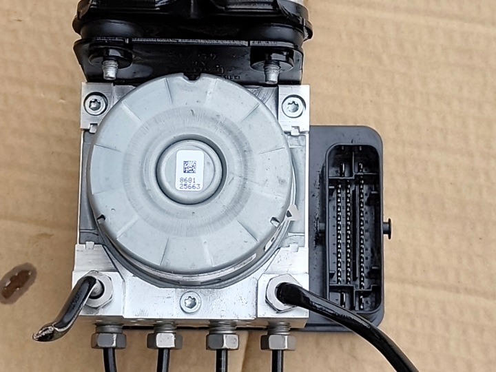 POMPE ABS DE FREIN FIESTA 2016R LIFT1.0 ECOBOOST D1B12C013BE