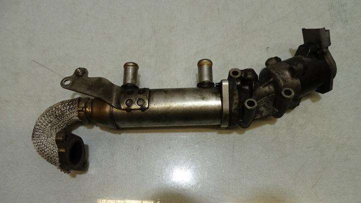 VANNE EGR RECYCLAGE GAZ D'ÉCHAPPEMENT PEUGEOT 407 2.7HDI